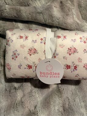 The Children's Place Floral Baby Blanket - Pink, Lavender & White